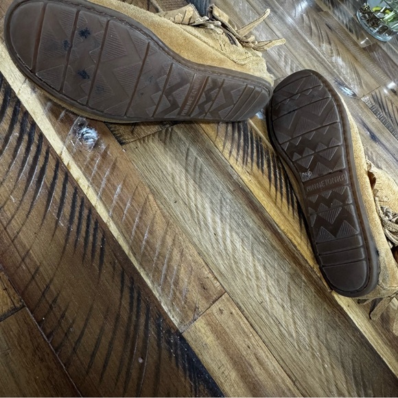 Minnetonka Classic Moccasins - Picture 6 of 10